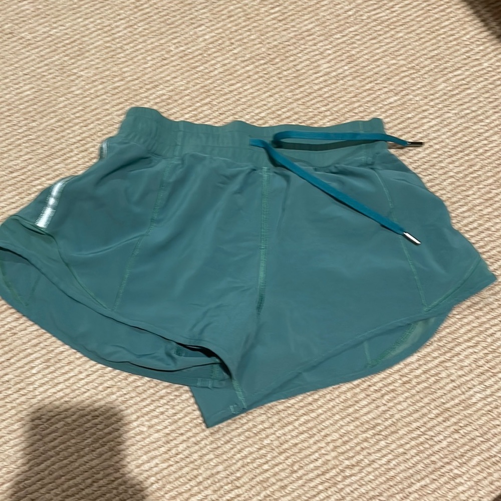 CRZ YOGA green shorts